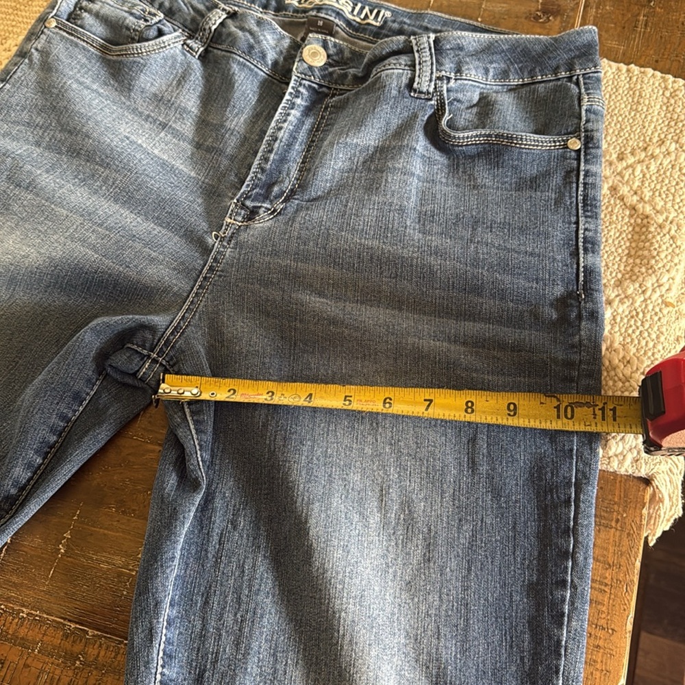 Massini Blue Ankle Cropped Jeans with Embroidered Hem - Picture 7 of 7